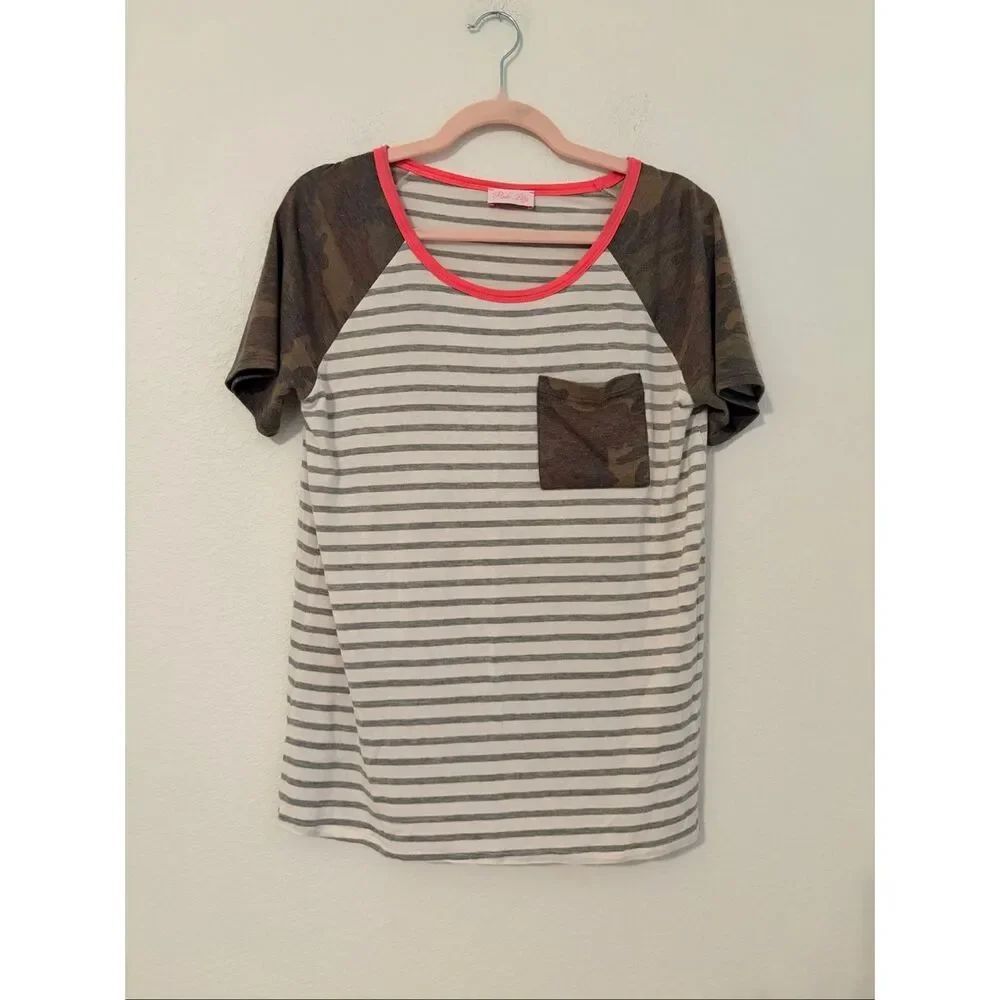 Pink Lily Camo Stripe Raglan Pocket Tee Medium Neon Pink Trim USA Made Casual To